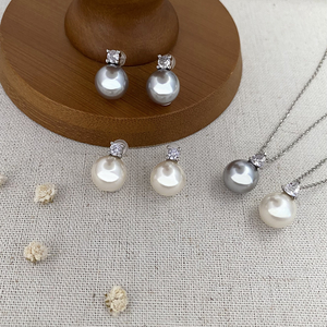 Dainty Round Pearl Stud Earrings