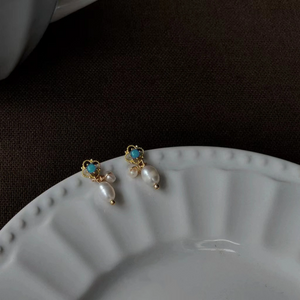 Vintage Pearl Drop Stud Earrings