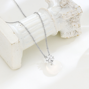 Dainty Flower Round Charm Necklace