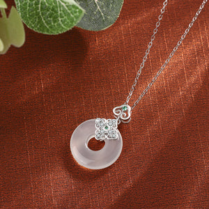 Lucky Knot Agate Pendant Necklace