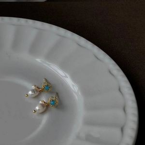 Vintage Pearl Drop Stud Earrings