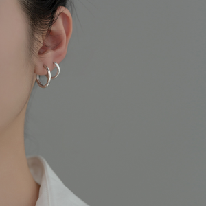 Dainty Minimalist Huggie Hoop Earrings