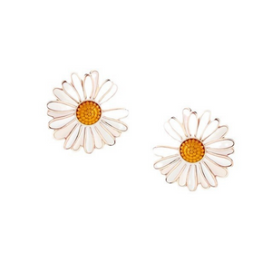 Dainty Daisy Flower Stud Earrings