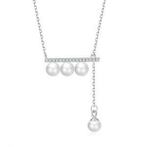 Dainty Pearl Pendant Necklace