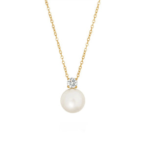 Elegant Pearl Pendant Necklace