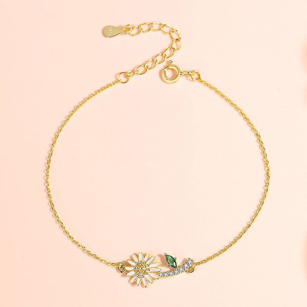 Gold Daisy Charm Bracelet