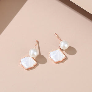 Mother of Pearl Seashell Dangle Earrings