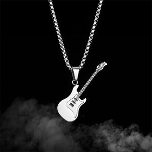 Collana con ciondolo a forma di chitarra classica
