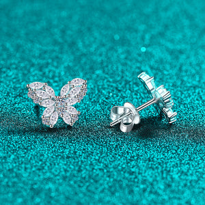 Boucles d'oreilles à tige rondes en moissanite et fleur de rose