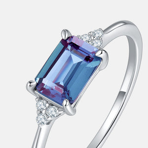 Bague statement en alexandrite taille émeraude bleue