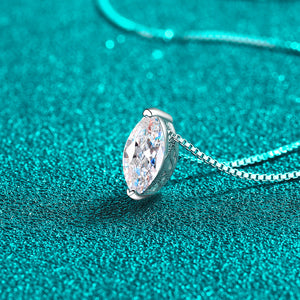 Collier en Y avec goutte de moissanite marquise