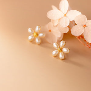 Tiny Small Pearl Flower Wedding Stud Earrings