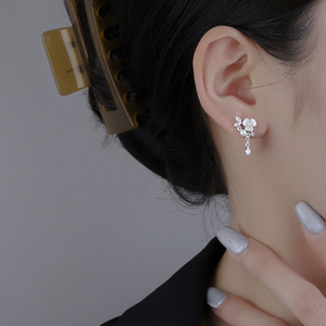 Dainty Rose Flower Pearl Drop Earrings