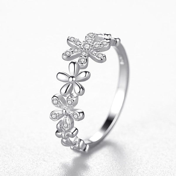 Silver Daisy Flower Ring