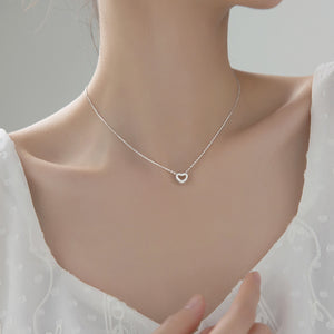 Dainty Small Heart Charm Pendant Necklace