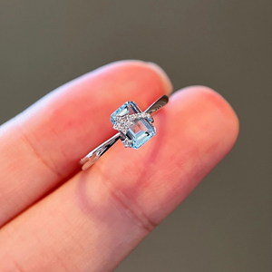 Dainty Blue Star Gemstone Band Ring