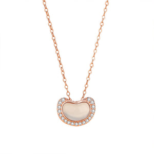 Cute Chalcedony Kidney Bean Necklace