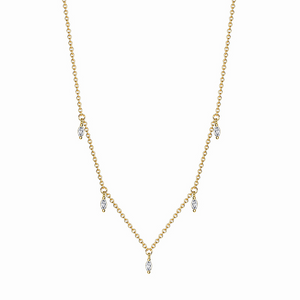 Collana con stazione scintillante delicata