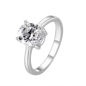 Bague de fiançailles solitaire en moissanite taille ovale
