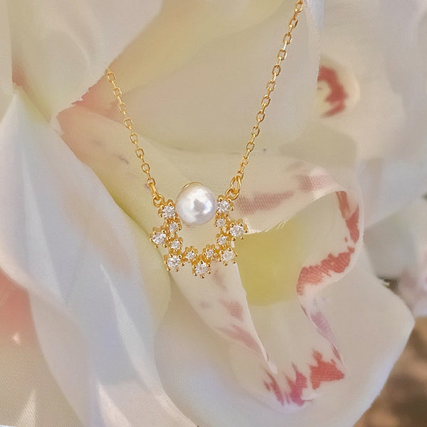 Gold Pearl Flower Necklace
