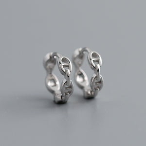 Small Chain Link Huggie Hoop Earrings