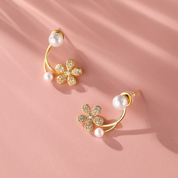 Dainty Flower Pearl Earrings
