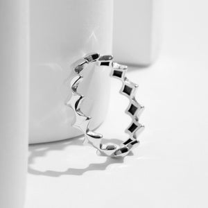 Vintage Star Motif Textured Linked Band Ring