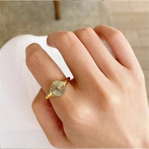 Textured Sunburst Engraved Flat Signet Ring