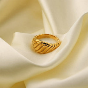 Chunky Croissant Textured Twisted Band Ring