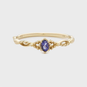 Vintage Oval Cut Gemstone Filigree Band Ring