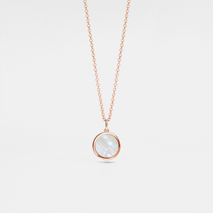 Collana con medaglione fotografico in madreperla