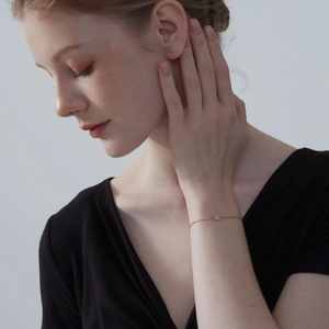 Braccialetto Impilabile con Ciondolo Piccolo Tulipano di Opale