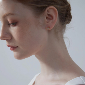 Small Minimalist Star Cartilage Stud Earrings