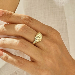 Chunky Croissant Textured Twisted Band Ring