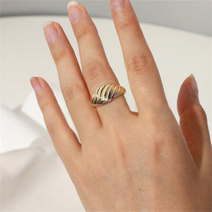 Chunky Croissant Textured Twisted Band Ring