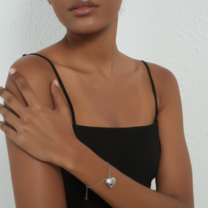 Braccialetto con ciondolo portafoto a forma di cuore personalizzato