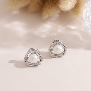 Geometric Twisted Frame Pearl Stud Earrings