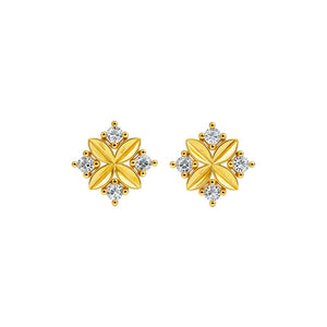 Dainty Carved Four Leaf Clover Stud Earrings