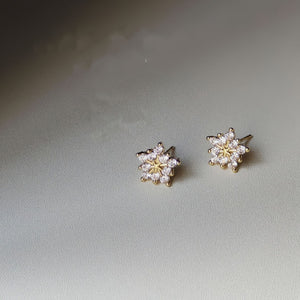Dainty Tiny Snowflake Star Stud Earrings