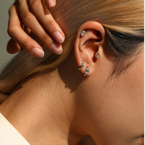 Geometric Kite Moissanite Heart Stud Earring
