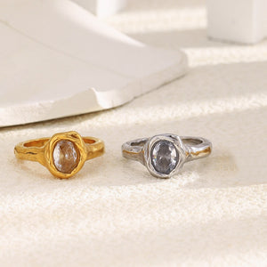 Dainty Organic Frame Oval Solitaire Band Ring