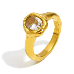 Dainty Organic Frame Oval Solitaire Band Ring