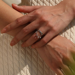 Dangle Chain Fringe Smooth Band Stack Ring