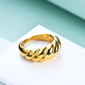 Dainty Twisted Croissant Stacking Band Ring