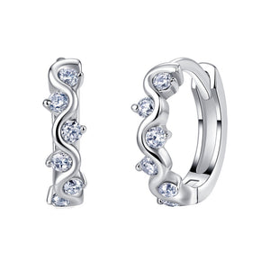 Wave Moissanite Cluster Huggie Hoop Earrings
