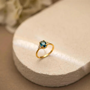 Dainty Oval Blue CZ Cluster Accent Band Ring