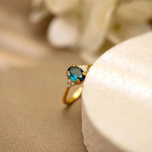 Dainty Oval Blue CZ Cluster Accent Band Ring