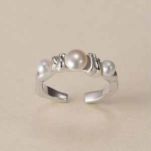 Organic Pearl Crumpled Band Adjustable Ring
