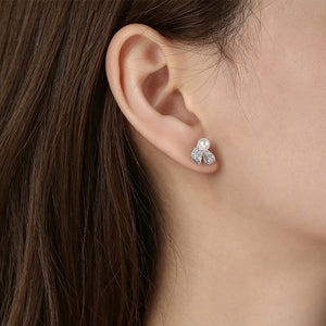 Elegant Pearl Filigree Bow Knot Stud Earrings