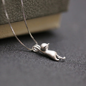 Minimalist Hanging Kitty Cat Pendant Necklace
